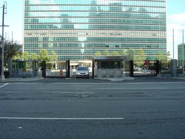 United_nations_1_2006_4_inch_300